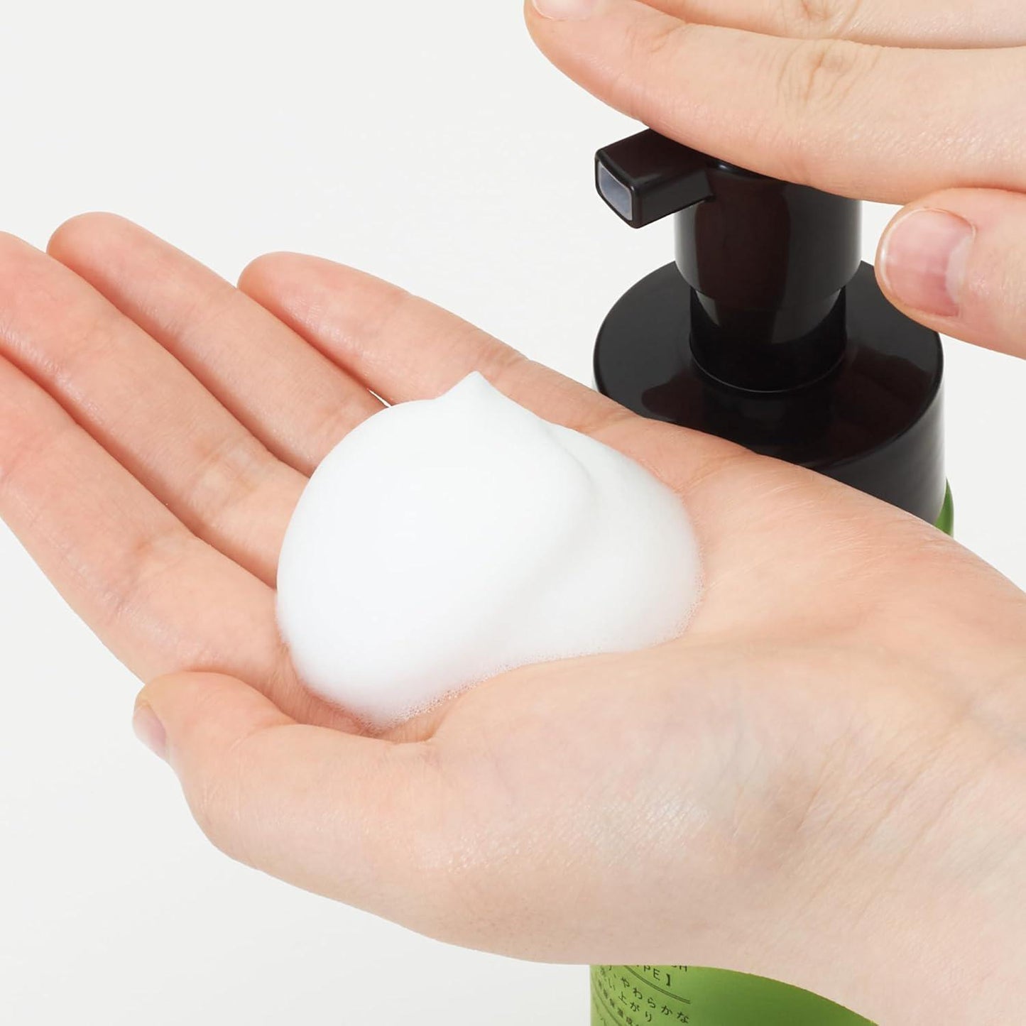 Iroha Intimate Wash Foam Type 依柔华泡沫型女性私处弱酸清洗护理液 150mL