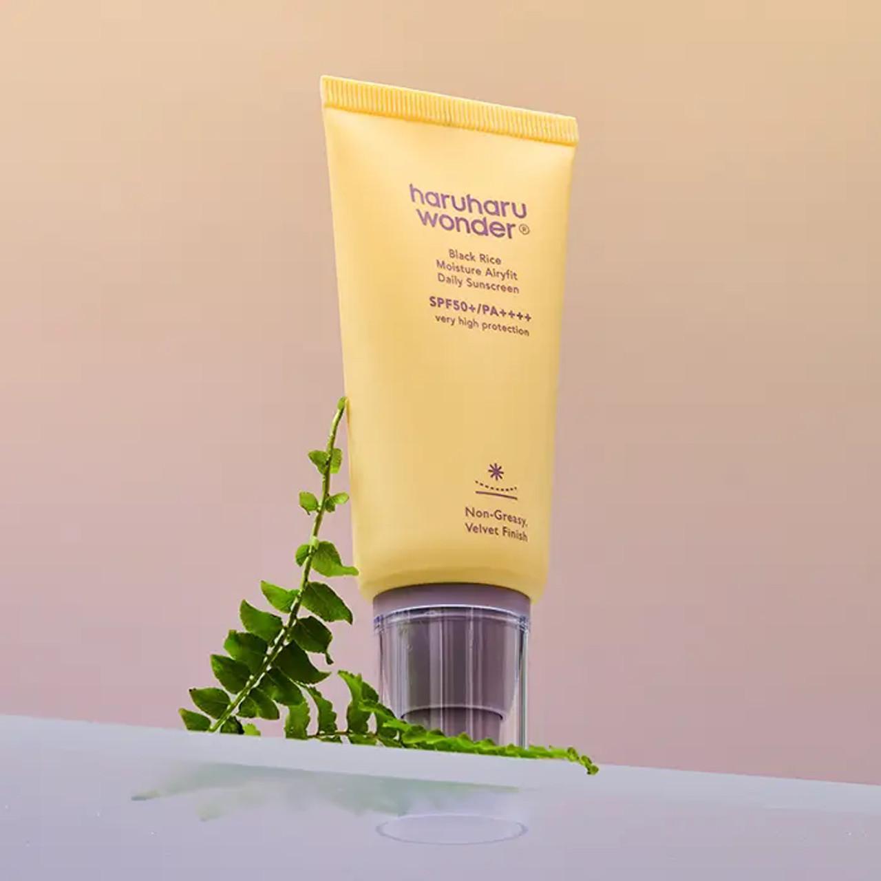 Haruharu WONDER Black Rice Moisture Airyfit Daily Sunscreen 物理化学防晒霜水润不黏腻 50ml