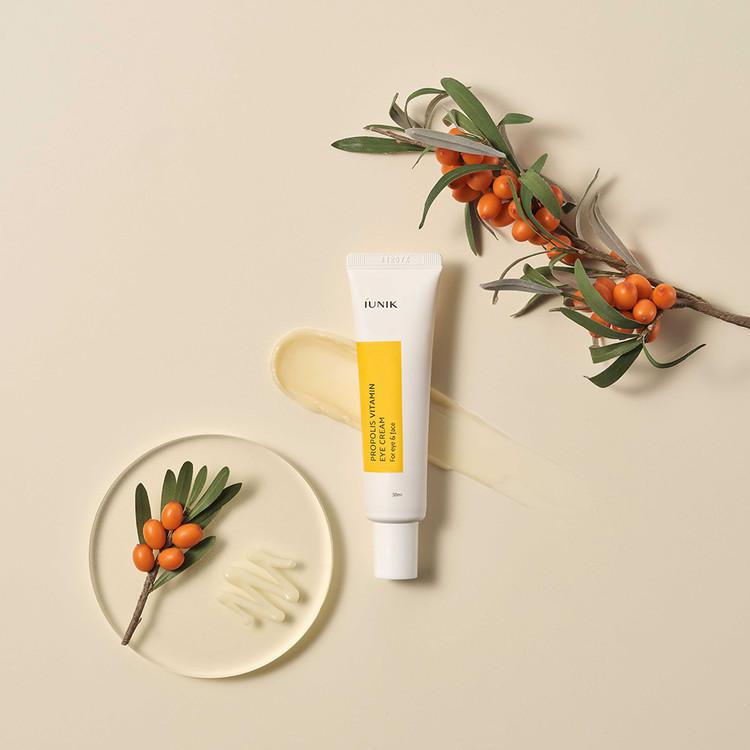 IUNIK Propolis Vitamin Eye Cream 艾侑妮蜂胶维生素眼霜 30mL