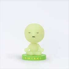 Dreams Smiski Bobbing Head 夜光小人摇头公仔