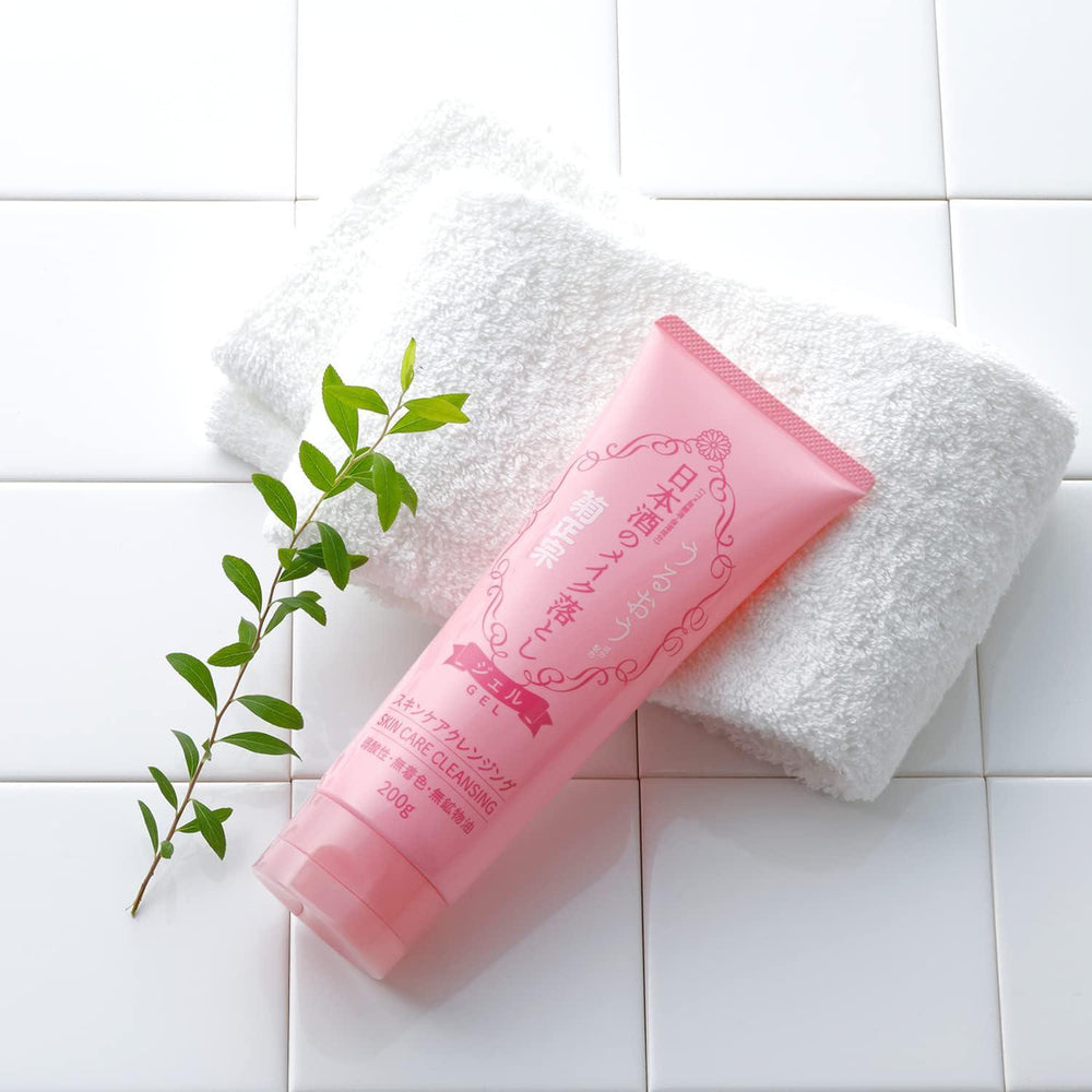 
                      
                        Kikumasamune Japanese Sake Skin Care Cleansing Gel 菊正宗日本清酒卸妆乳 200g
                      
                    