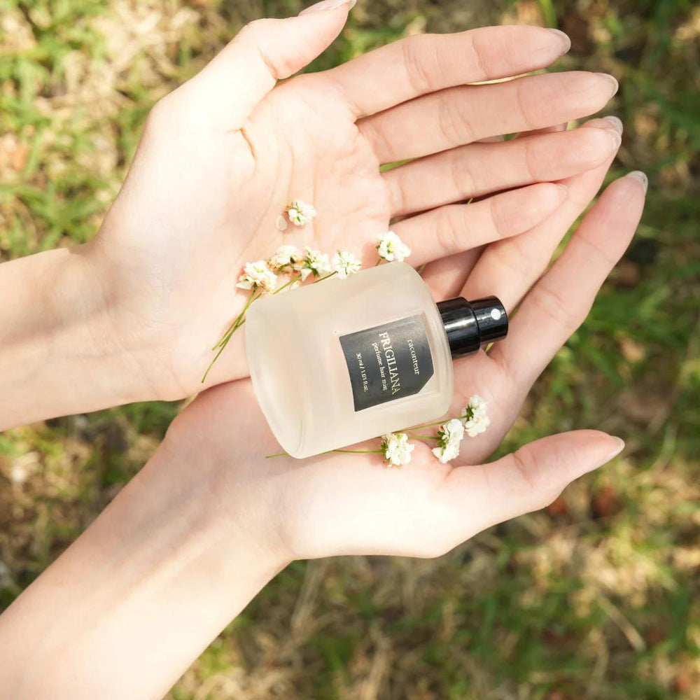 
                      
                        Raconteur Perfume Hair Mist 复合精油护发喷雾 30mL
                      
                    