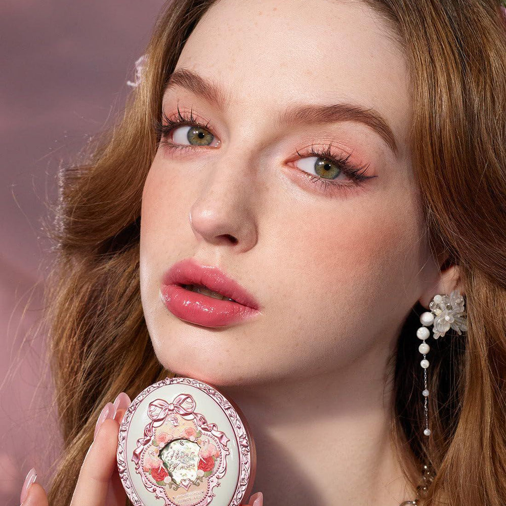 
                      
                        Flower Knows Midsummer Fairytales Velvet Embossed Blush 花知晓仲夏童话天鹅绒粉状腮红
                      
                    