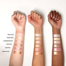 
                      
                        MOIRA Glow Show Liquid Highlighter 炫彩液体高光粉 4.3g
                      
                    