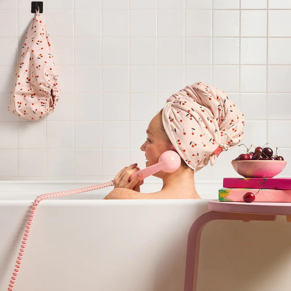 
                      
                        Kitsch Xl Hair Towel Wrap - Cherry Print 樱桃印花大码发巾
                      
                    