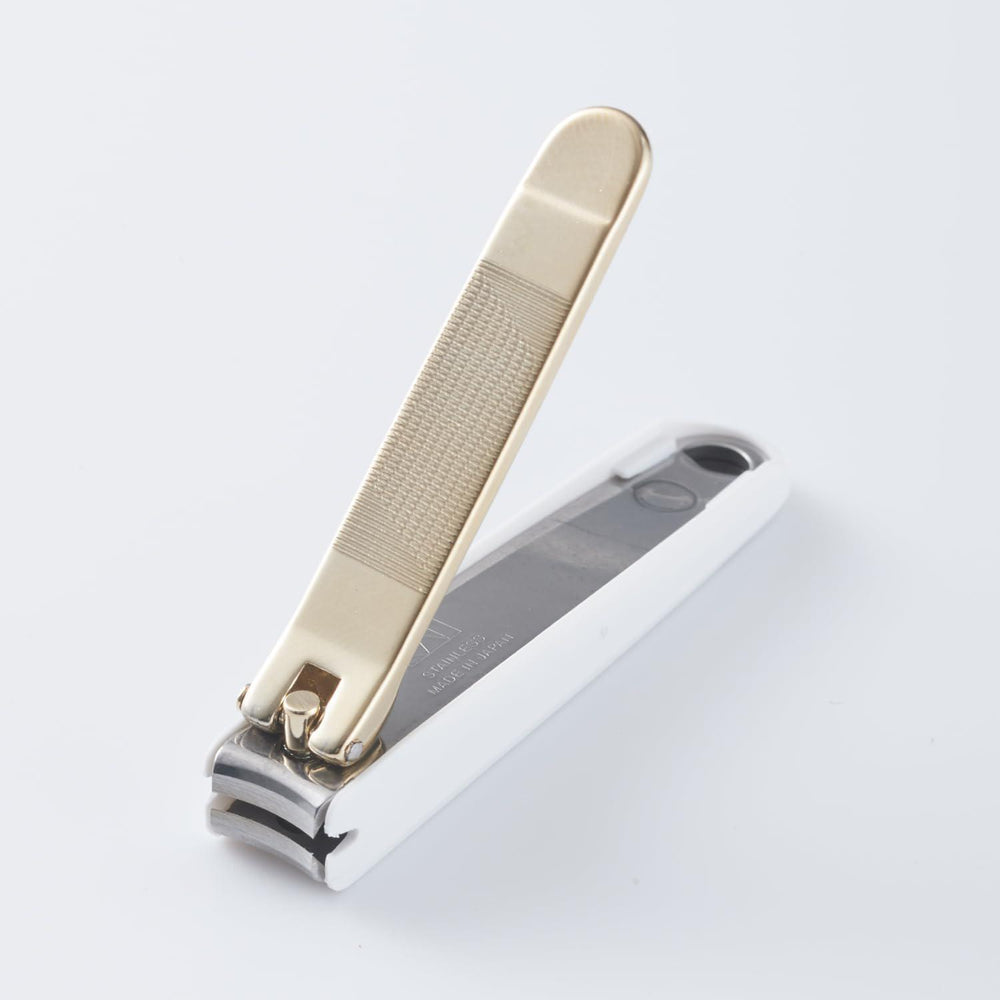 
                      
                        KAI Nail Clipper Pal 贝印指甲刀 M
                      
                    