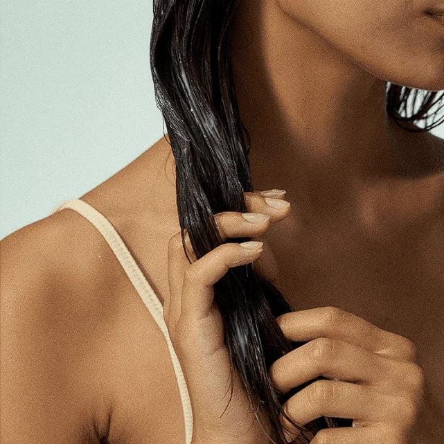 
                      
                        Growus Algae Therapy No-wash Treatment 韩国Growus藻类免洗护发素 150mL
                      
                    