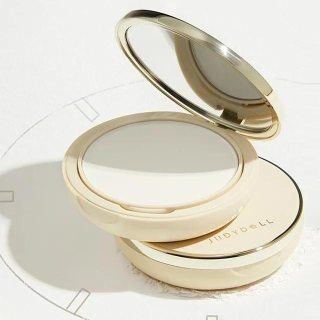 
                      
                        Judydoll Translucent & Blurring Setting Powder 橘朵透明模糊定妆粉
                      
                    