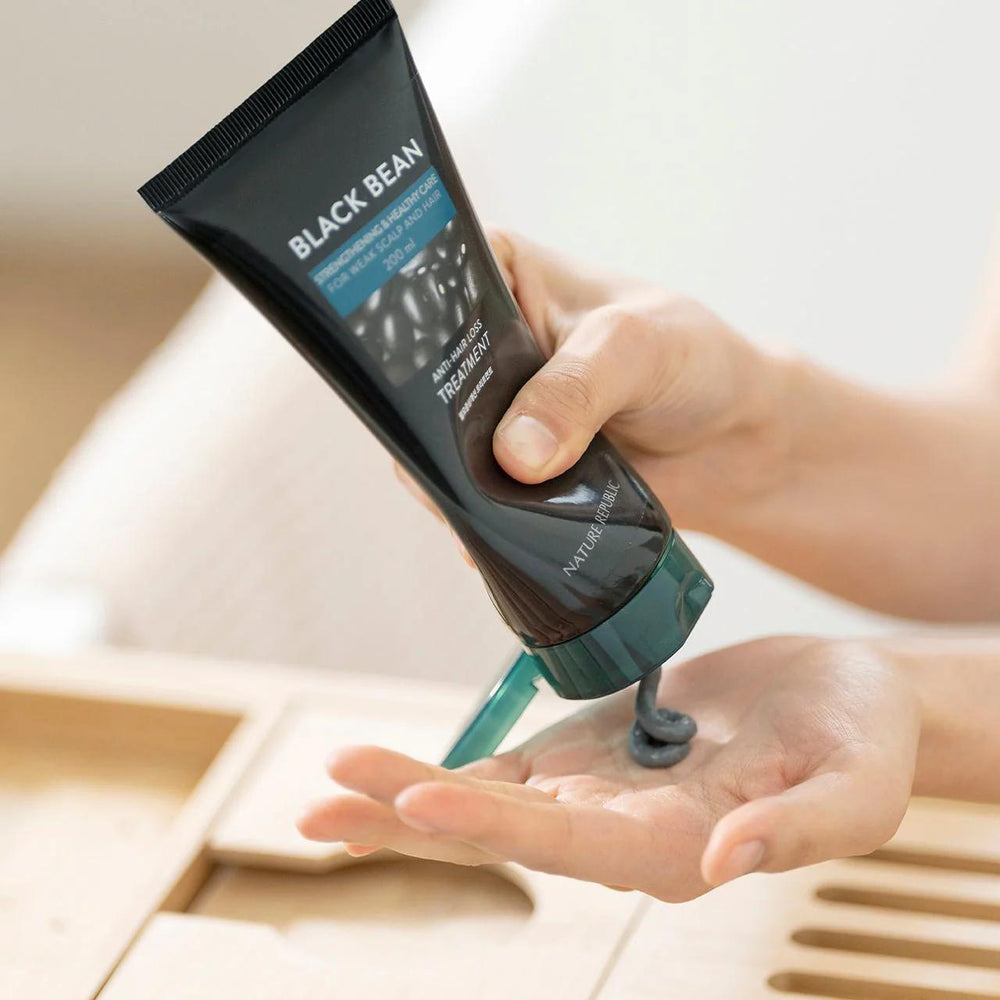 
                      
                        Nature Republic Black Bean Invigorating Hair 自然乐园黑豆活力洗护
                      
                    