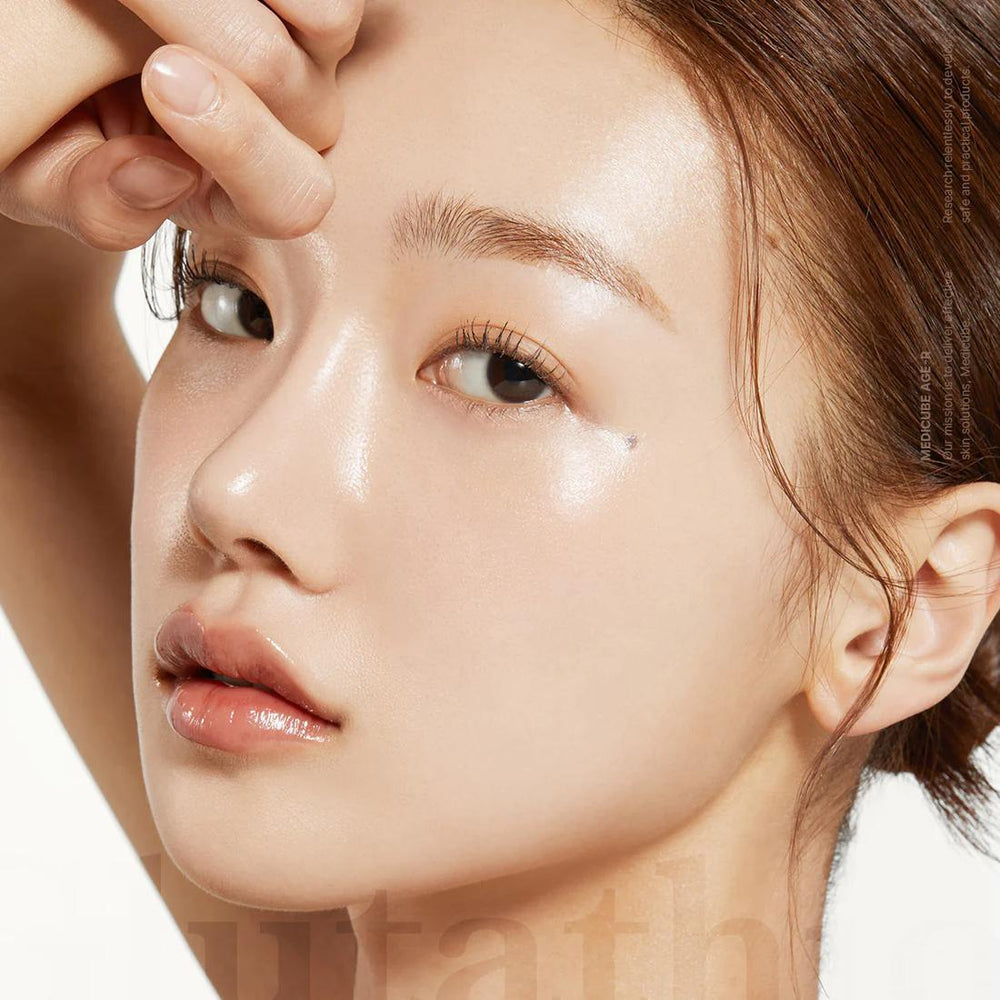 
                      
                        Medicube Age-R Glutathione Glow Serum 美蒂秋芙谷胱甘肽美白保湿精华液 30g
                      
                    