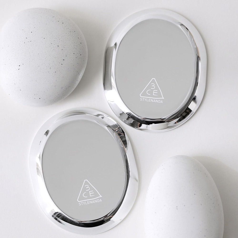 
                      
                        3CE Oval Hand Mirror 韩国3CE椭圆形化妆镜
                      
                    