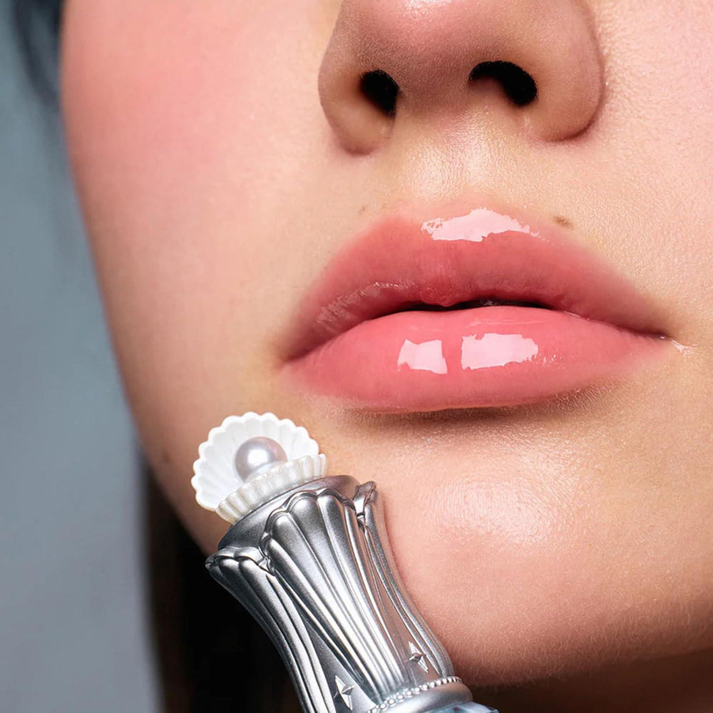 
                      
                        Flower Knows Shell's Jewel Nourishing Lip Glaze 花知晓滋养保湿唇蜜
                      
                    