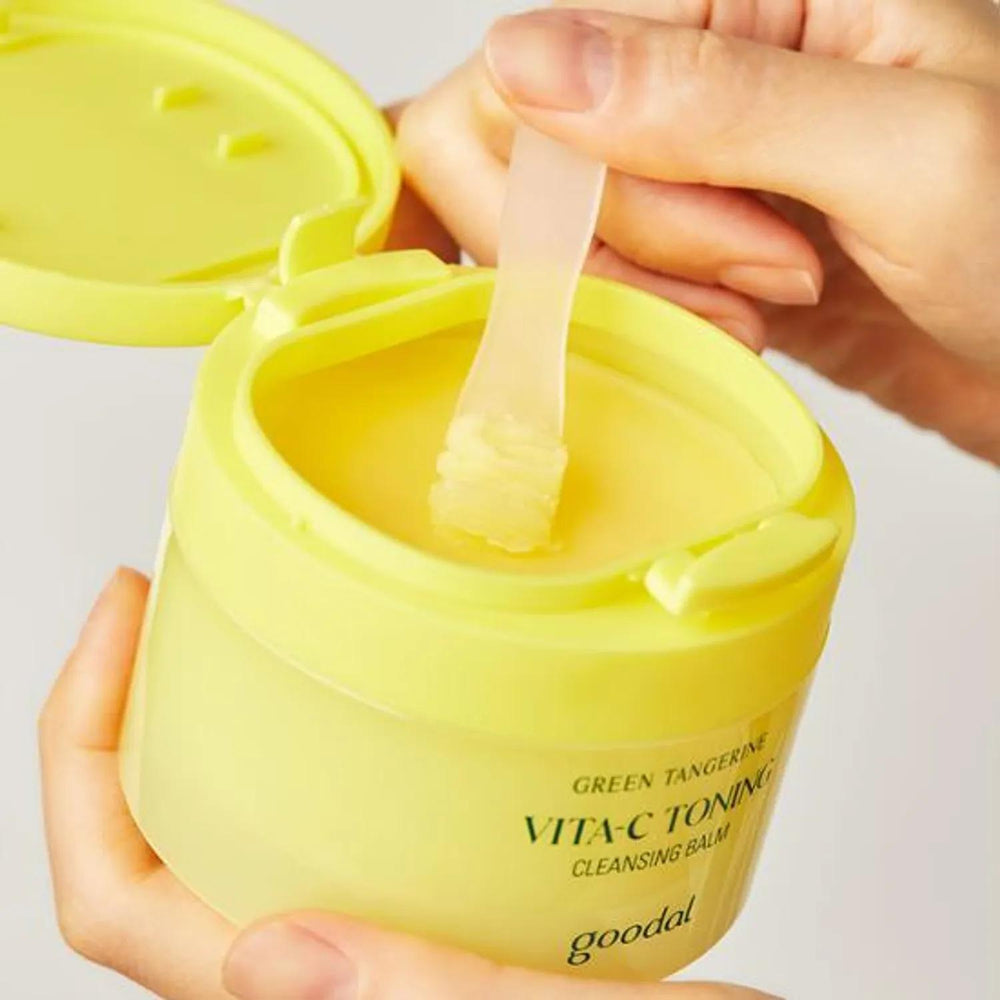 
                      
                        Goodal Green Tangerine Vita C Toning Cleansing Balm Goodal 绿橘维他命C爽肤洁面膏 110mL
                      
                    
