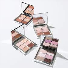 
                      
                        AMUSE Eye Vegan Sheer Palette 阿慕斯6色眼影限定银盒 1.6g*6
                      
                    