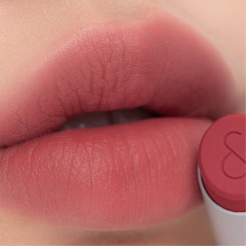 
                      
                        Rom&nd Zero Matte Lipstick 韩国Romand雾面哑光丝绒唇膏
                      
                    